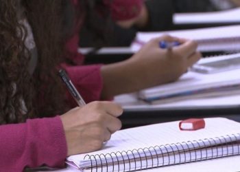 Fies: prazo para aditamento de contratos é adiado novamente e terminará em 25 de maio