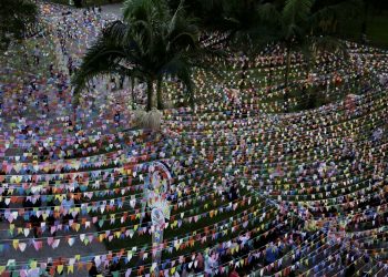 Confira cuidados com a rede elétrica ao usar enfeites juninos