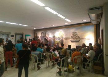 Professores em greve pedem mediação da Alepa nas negociações com o Governo