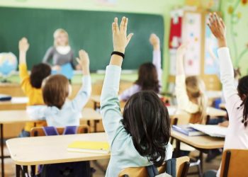 Seduc e sindicato definem reposição de 29 dias letivos nas escolas estaduais após greve dos professores