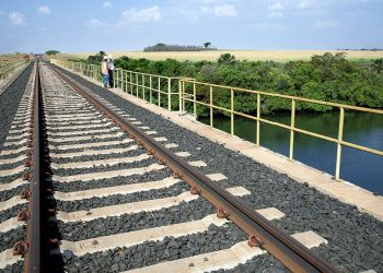 Temer assina MP que cria Fundo Nacional de Desenvolvimento Ferroviário