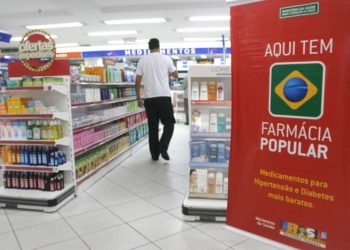 Remédios são fornecidos gratuitamente ou com descontos que chegam a 90%