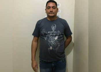 Marido preso por tentativa de feminicídio contra servidora da Ufopa alega que tiro foi acidental; vítima contesta