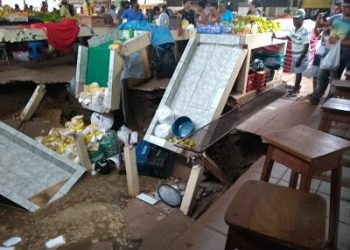 Piso de feira desaba em Altamira