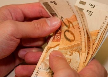 Para suprir necessidades básicas, salário mínimo deveria ser 4 vezes maior