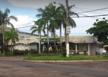 Bando armado faz gerente de banco refém e assalta agência em Marabá