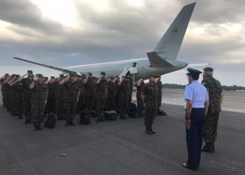 Militares do Pará embarcam para missão de assistência emergencial em Roraima