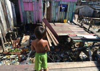 Pobreza extrema cresce em 25 estados brasileiros, aponta estudo