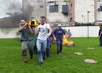 Funcionários do Hospital Regional participam do curso de brigada de incêndio