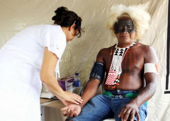 Lei quer facilitar o acesso de índios a tratamentos médicos de média e alta complexidade
