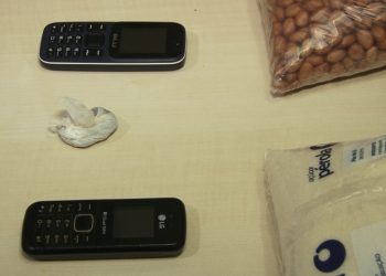 Detentos do semi-aberto são pegos tentando entrar com celulares no presídio de Altamira