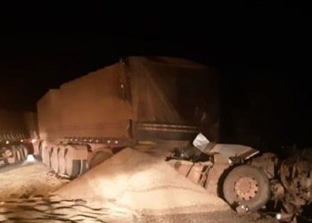 Motorista morre em acidente envolvendo três carretas em rodovia paraense