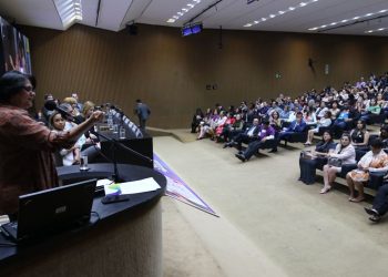 Governo vai lançar campanha de incentivo à adoção tardia