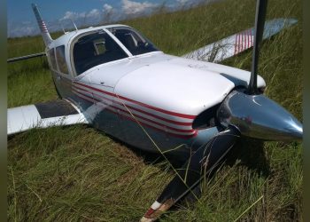 Avião faz pouso forçado em aeroporto de Itaituba