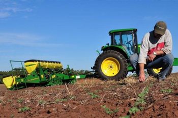 Emprego no campo tem crescimento em abril, diz Dieese