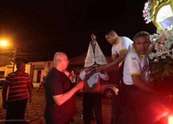 Moradores de Altamira participam de peregrinação com Imagem de Nazaré