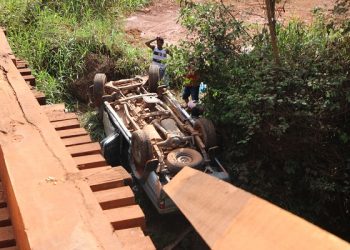 Acidente na BR-230 deixa uma pessoa morta e três feridas.