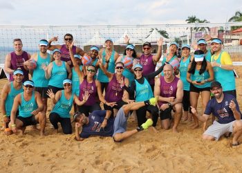 1ª Clínica de Vôlei de Praia UHE Belo Monte atrai público de 2 mil pessoas à praia da Orla, em Altamira