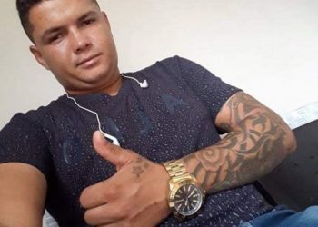 Medicilândia: Homem é vítima de arma de fogo, colega que presenciou o fato capota carro após fugir do local