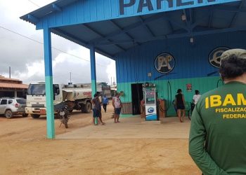 Postos de combustíveis clandestinos fechados pelo Ibama abasteciam máquinas para desmatamento na região de Altamira