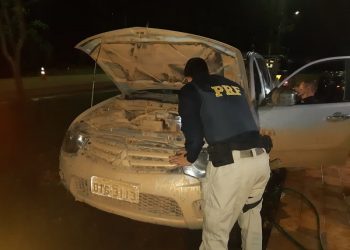 Carro clonado é apreendido pela PRF na BR-230, em Altamira