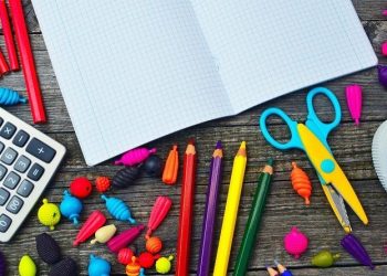 Procon elabora relação de itens proibidos de serem cobrados como material escolar no Pará; veja lista