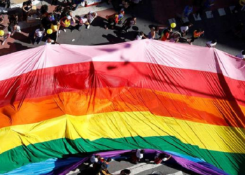 Conselho reduz de 21 para 18 anos idade mínima para mudança de sexo