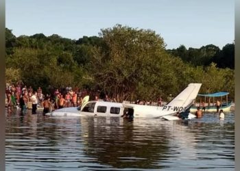 Avião bimotor faz pouso forçado na região do rio Arapiuns, em Santarém