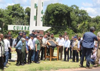 Pavimentação da BR-163 é entregue a população