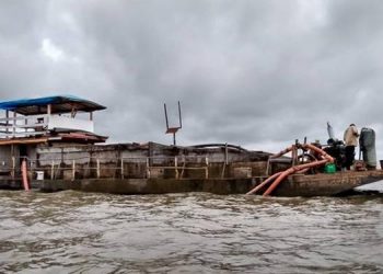 Fiscalização ambiental autua empresas de extração de areia e seixo sem licença ambiental em Altamira