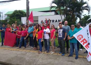Servidores do Detran continuam em greve por tempo indeterminado e ganham reforços