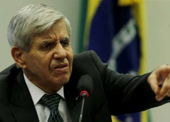 General Heleno testa positivo para o coronavírus