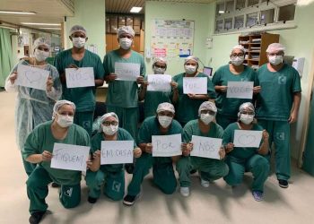 Equipe médica do Hospital das Clínicas viraliza nas redes com campanha de isolamento domiciliar