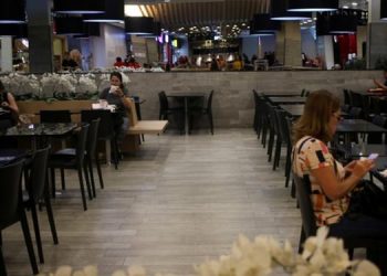 Governo anuncia benefício a trabalhador de baixa renda que sofrer redução de salário por coronavírus