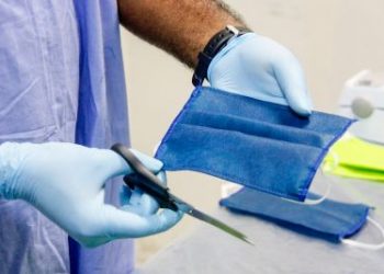 Internas do sistema prisional vão confeccionar máscaras de proteção