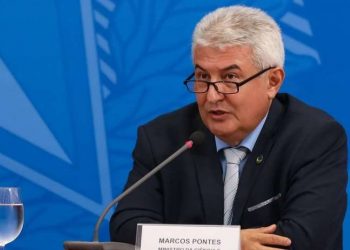 Ministro da Ciência garante ter encontrado remédio ‘94% eficaz’ contra Covid-19