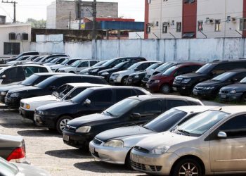 Detran leiloa mais de 800 carros e motos de forma online