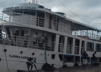 Comandante, dois militares e mais três são indiciados por naufrágio do Anna Karoline 3