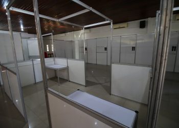 Hospital de Campanha de Altamira não tem data para funcionar por falta de responsabilidade do prefeito de Altamira e do Governador do Estado.