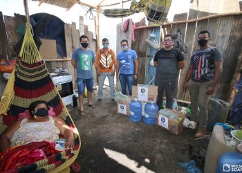 População altamirense se comove com situação de senhora acamada há mais de um mês.