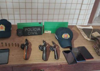 Sete supostos membros do Comando Vermelho são presos em Itaituba
