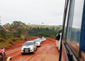 Chuva deixa rodovia Transamazônica escorregadia