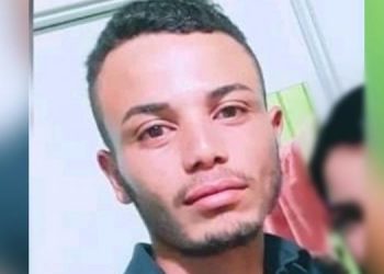 Após agredir ex-companheira, homem briga com enteado e um mata o outro