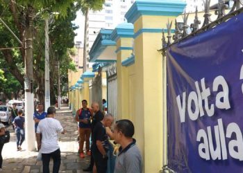 Escolas particulares voltam a fazer pressão pelo retorno das aulas presenciais