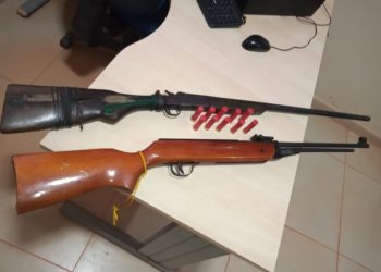 Após denúncia de companheira, polícia prende homem com duas armas e munições em Rurópolis
