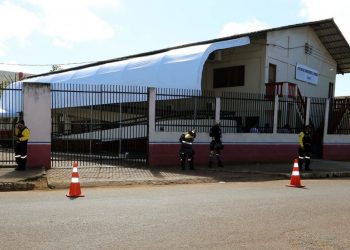 Bandidos invadem hospital de campanha e levam pertences de funcionários em Altamira, no PA