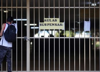 Mais de 3,7 mil cidades não têm data para retorno de aulas presenciais