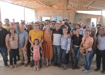 Prefeito eleito de Altamira, Claudomiro Gomes, visita a Agrovila Sol Nascente para agradecer e ouvir os agricultores