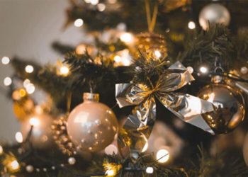 Pisca-pisca: saiba como evitar choque elétrico e incêndios com  luzes de decoração natalina