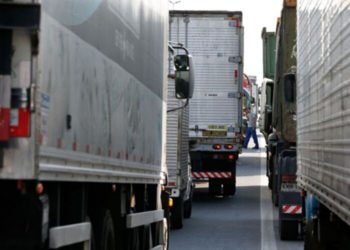 Caminhoneiros anunciam greve por tempo indeterminado e dizem: ‘vai ser pior do que em 2018’